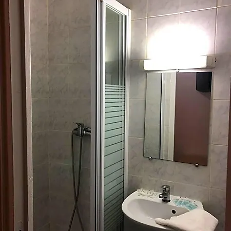 Ξενοδοχείο Chevallier 3*