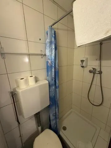 슈발리에 호텔 르발루아페레